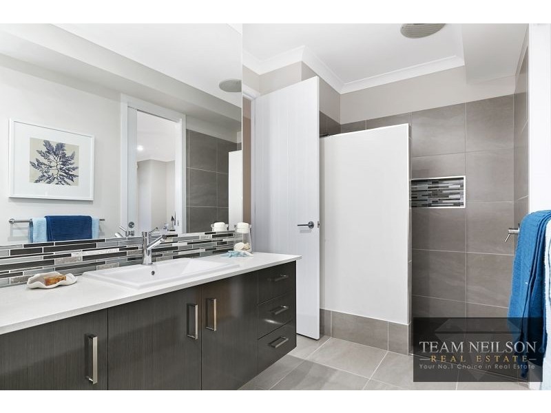 17 Orana Esplanade, Victoria Point QLD 4165