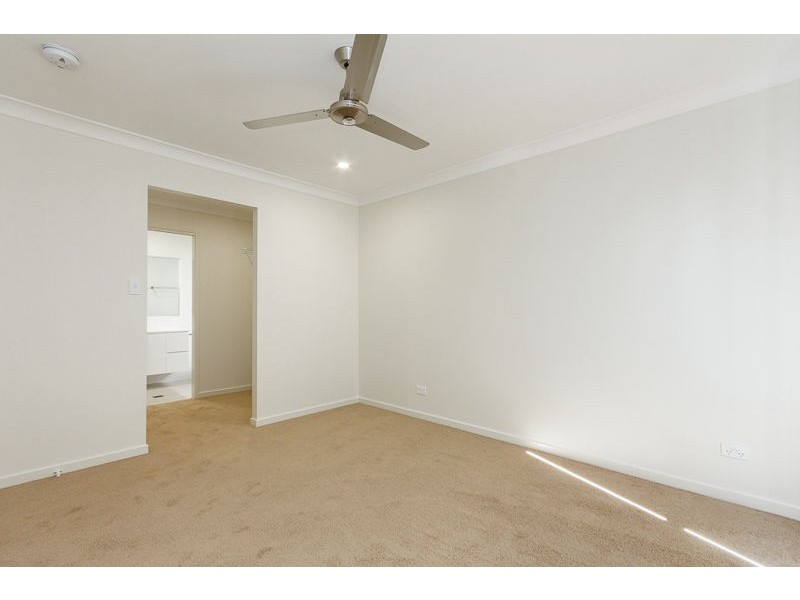 138 Shore Street North, Cleveland QLD 4163