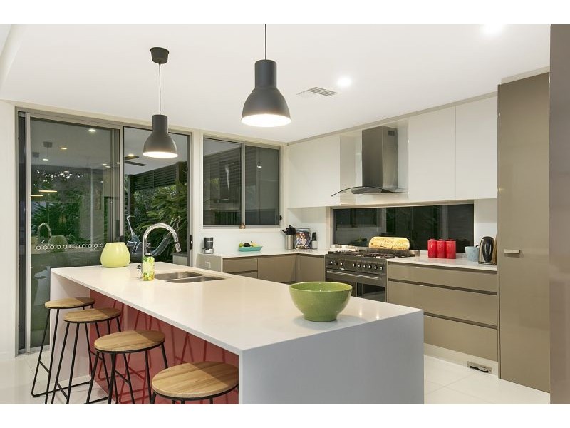 113 Torquay Road, Redland Bay QLD 4165