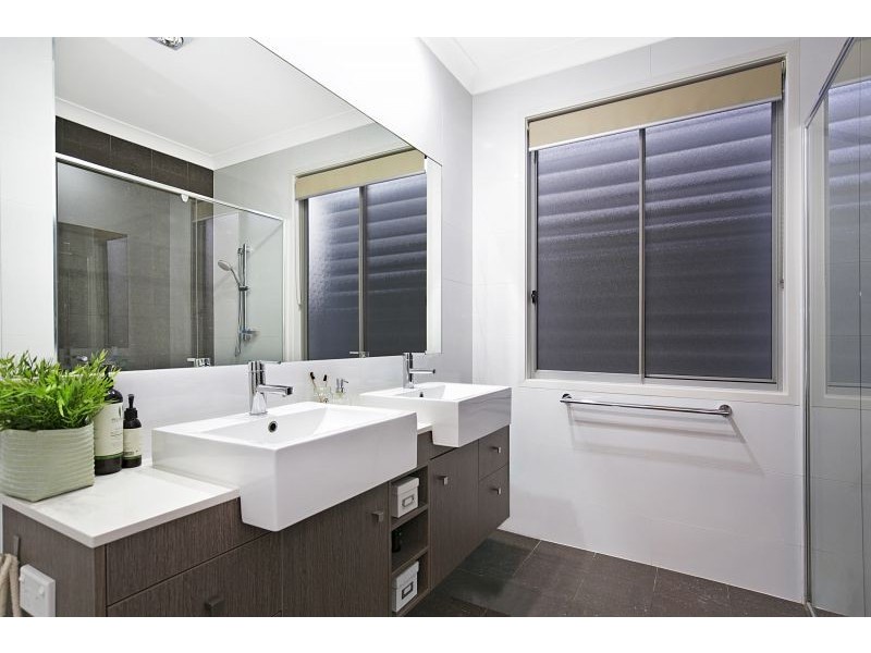 113 Torquay Road, Redland Bay QLD 4165