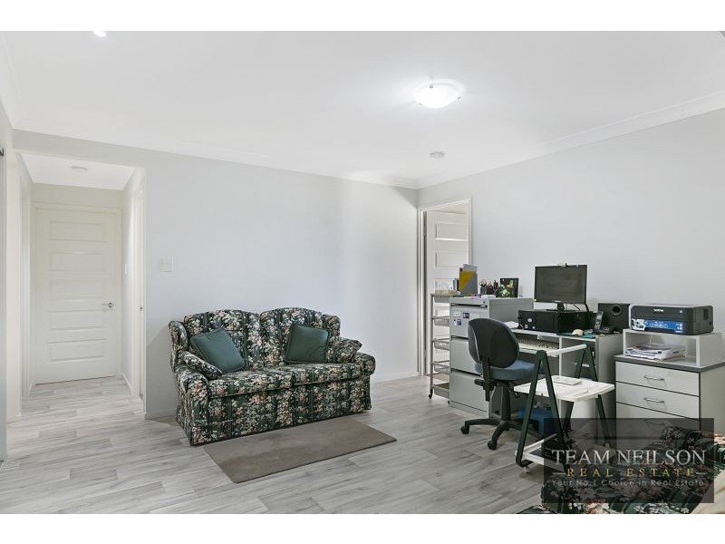 8 Willis Close, Redland Bay QLD 4165