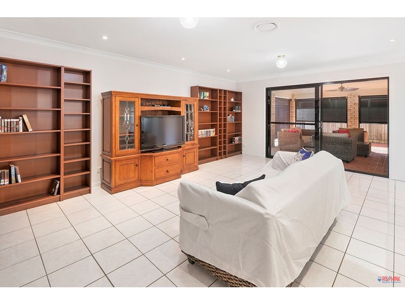 45 Clive Road, Birkdale QLD 4159