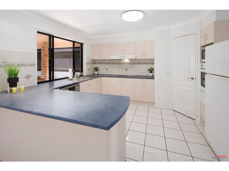 45 Clive Road, Birkdale QLD 4159