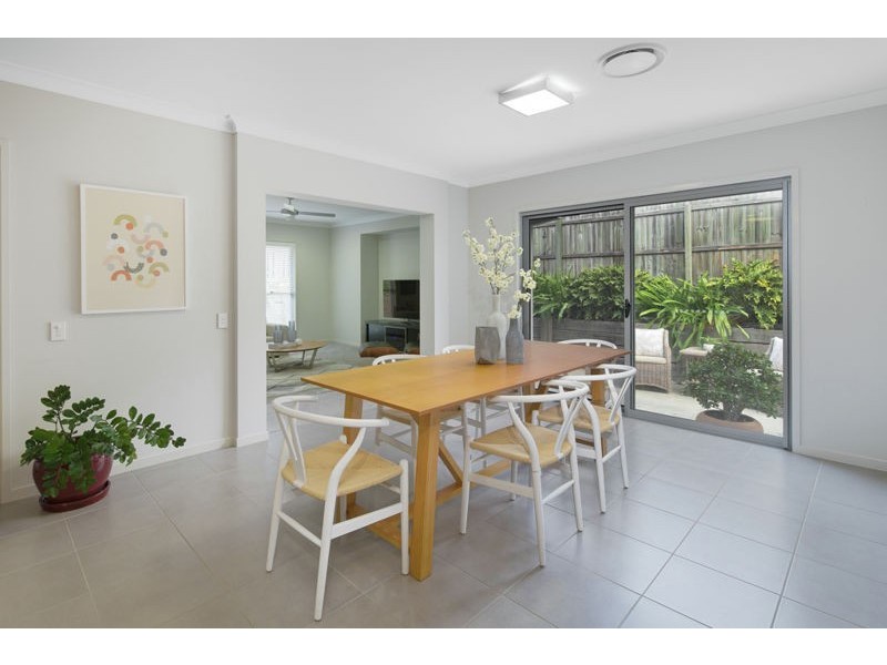 12 Clive Road, Birkdale QLD 4159