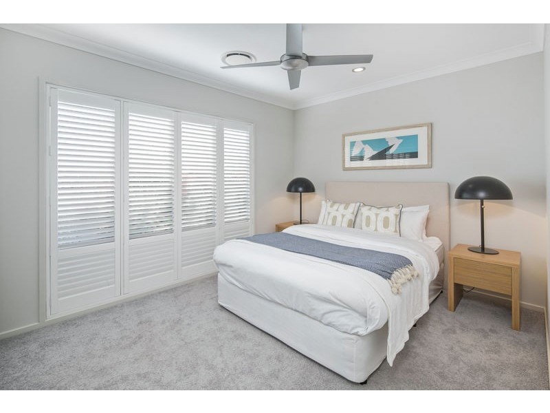12 Clive Road, Birkdale QLD 4159