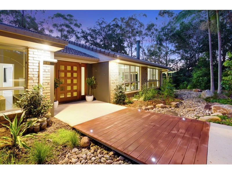 13 Tipuana Drive, Capalaba QLD 4157