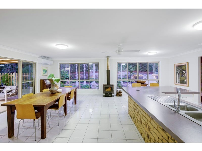 13 Tipuana Drive, Capalaba QLD 4157