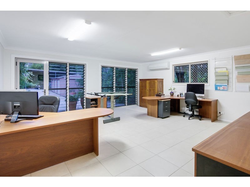 13 Tipuana Drive, Capalaba QLD 4157