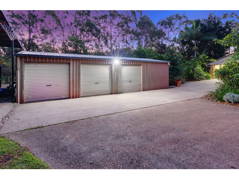 13 Tipuana Drive, Capalaba QLD 4157