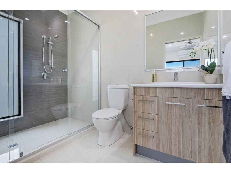 17 Musgrave Street, Wellington Point QLD 4160