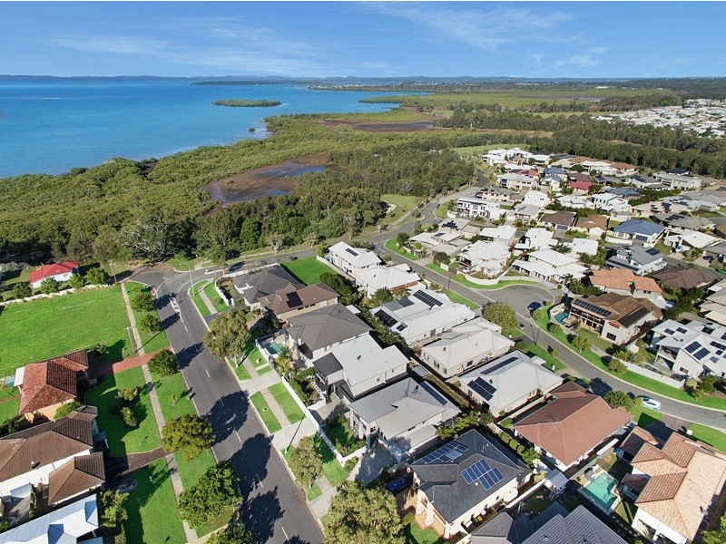 12 South Street, Thornlands QLD 4164