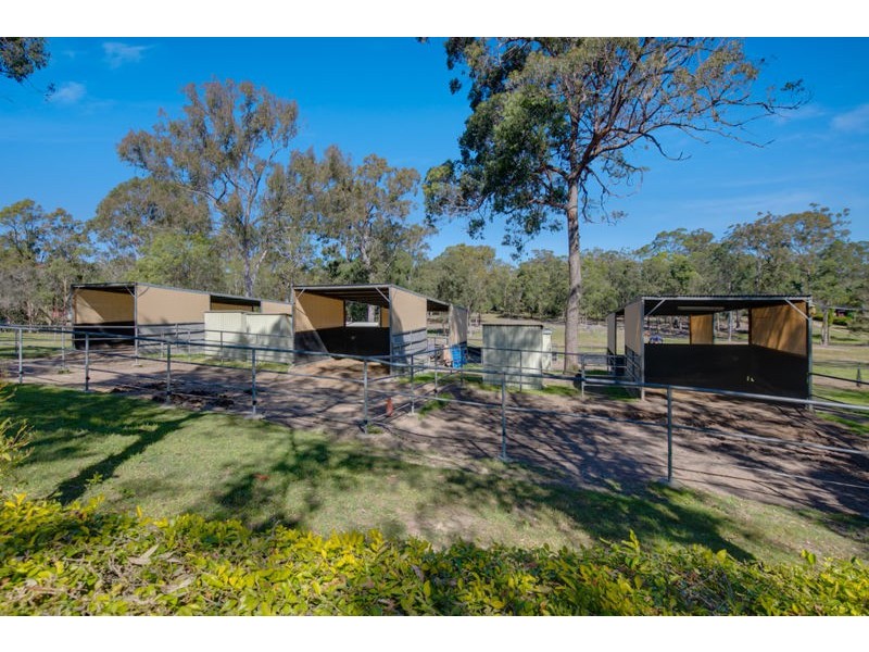 30-32 Lagoon Road, Carbrook QLD 4130