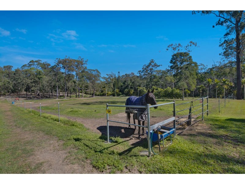 30-32 Lagoon Road, Carbrook QLD 4130
