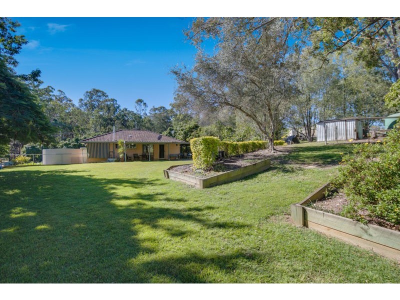 30-32 Lagoon Road, Carbrook QLD 4130