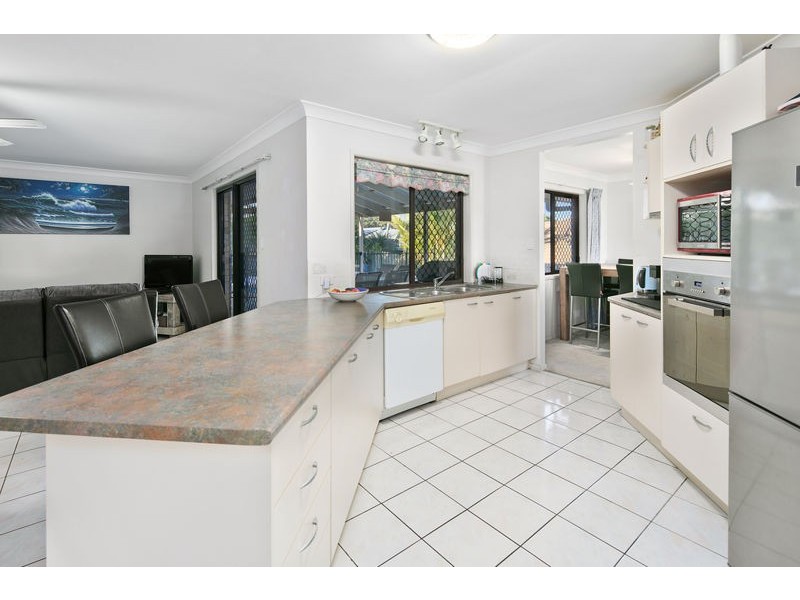 35 Chesterfield Crescent, Wellington Point QLD 4160