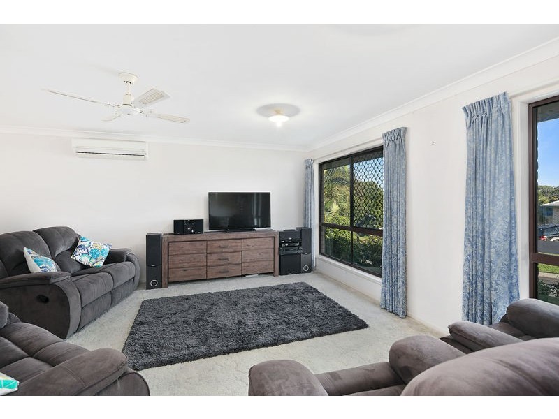 35 Chesterfield Crescent, Wellington Point QLD 4160