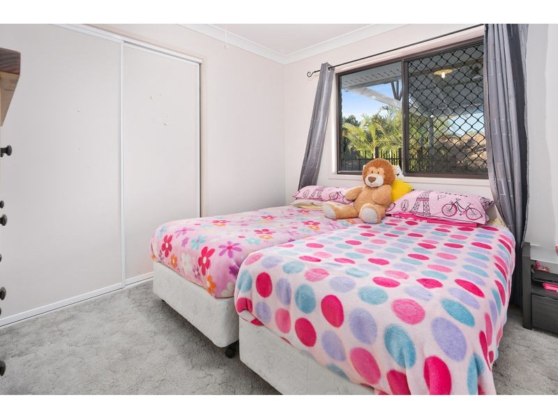 35 Chesterfield Crescent, Wellington Point QLD 4160