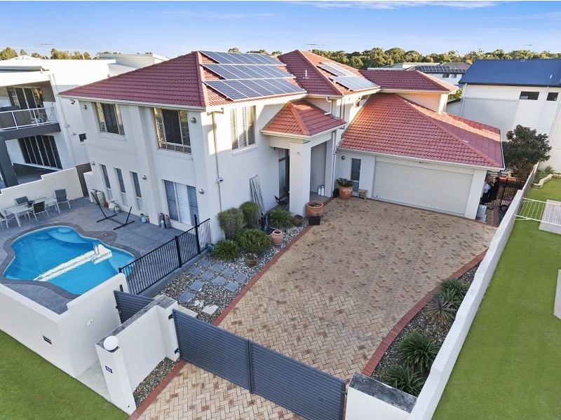 66 Manning Esplanade, Thornlands QLD 4164