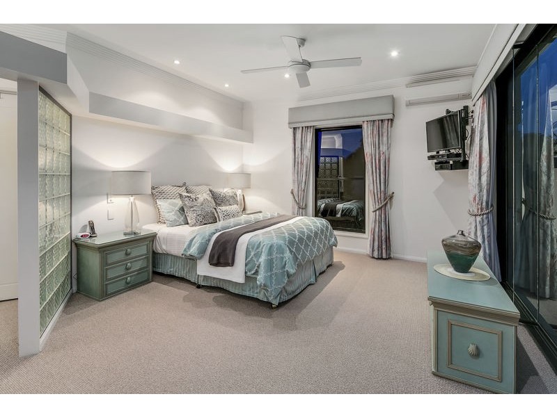 34 Piermont Place, Raby Bay QLD 4163