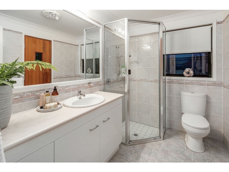 34 Piermont Place, Raby Bay QLD 4163