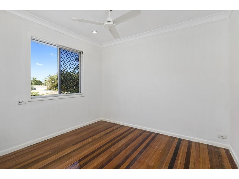 18 Rossinton, Birkdale QLD 4159