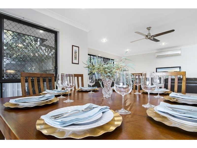 39 Senden Crescent, Manly West QLD 4179