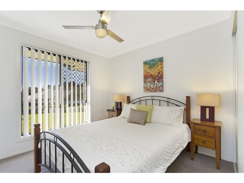 39 Senden Crescent, Manly West QLD 4179