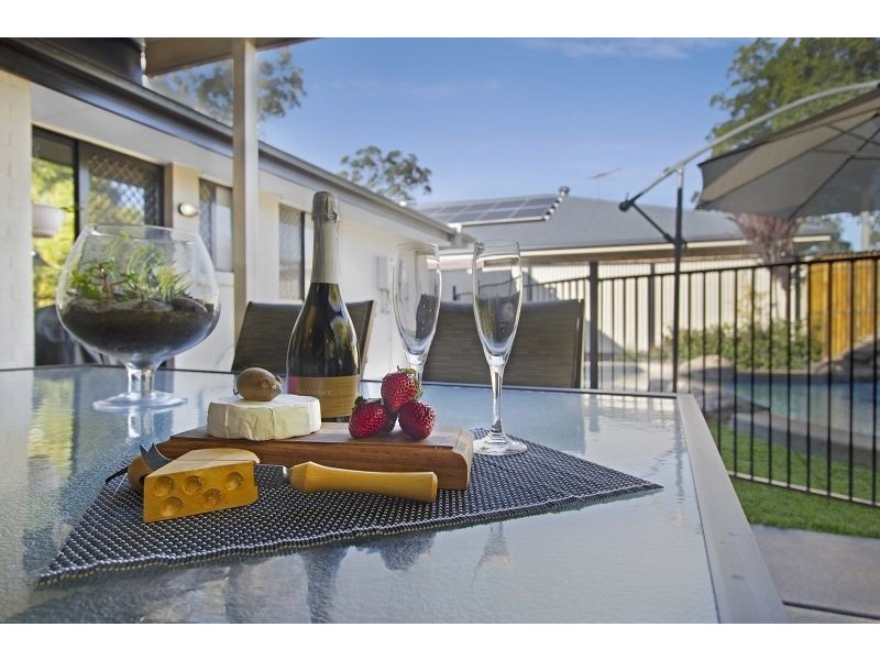39 Senden Crescent, Manly West QLD 4179