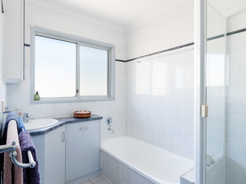 706 Old Cleveland Rd East, Wellington Point QLD 4160