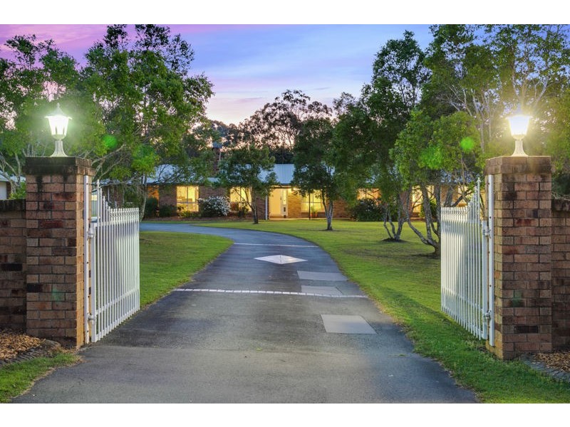 21 Tipuana Drive, Capalaba QLD 4157