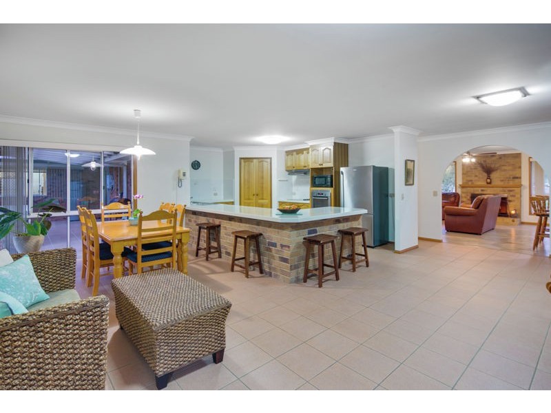 21 Tipuana Drive, Capalaba QLD 4157