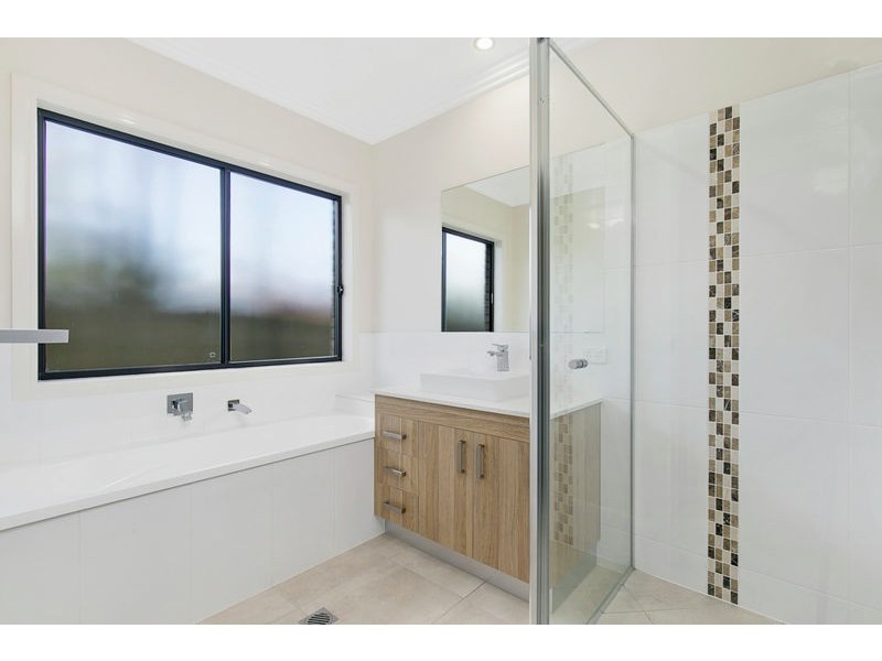 114 Main Street, Redland Bay QLD 4165