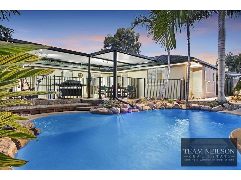 4 Montrose Place, Redland Bay QLD 4165