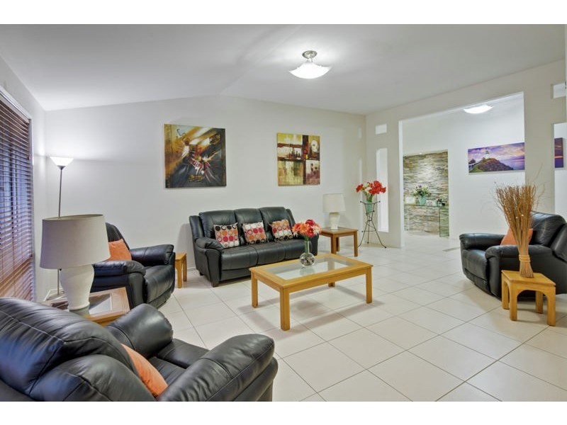 3 Drevesen Avenue, Cleveland QLD 4163