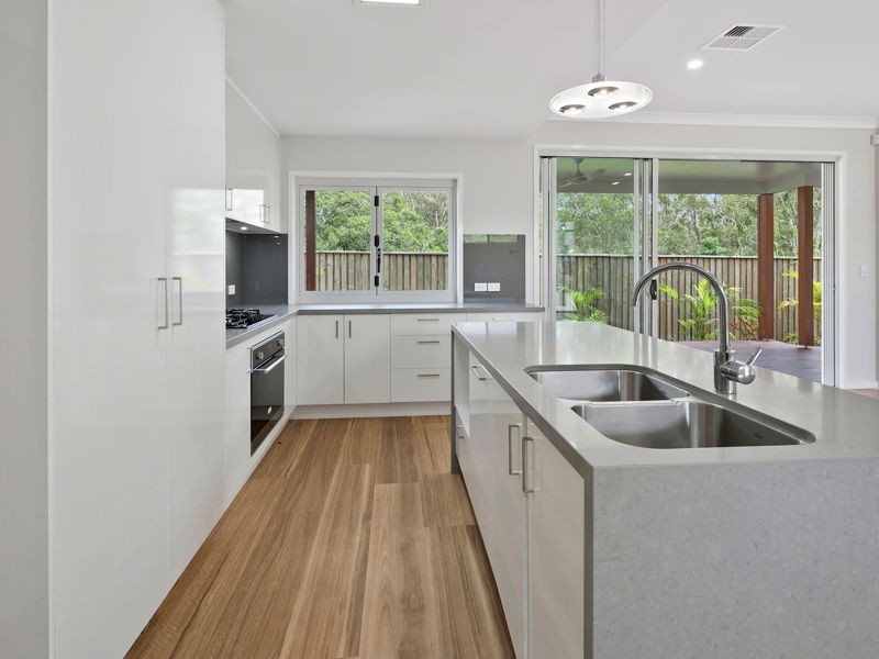 100 Sturgeon Street, Ormiston QLD 4160