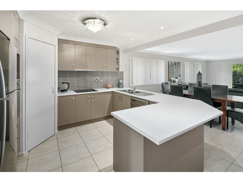 34 Janelle Court, Wellington Point QLD 4160