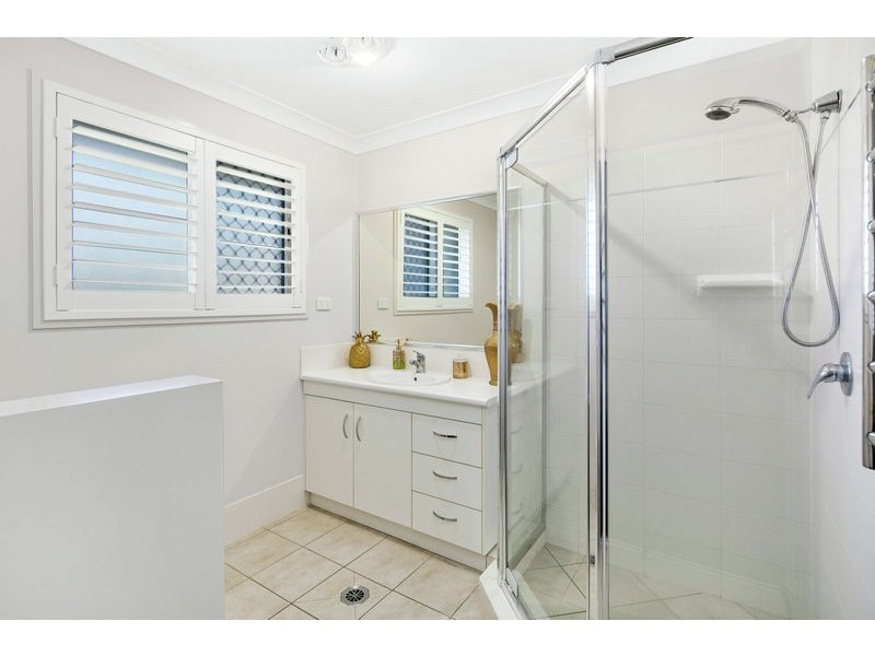 34 Janelle Court, Wellington Point QLD 4160