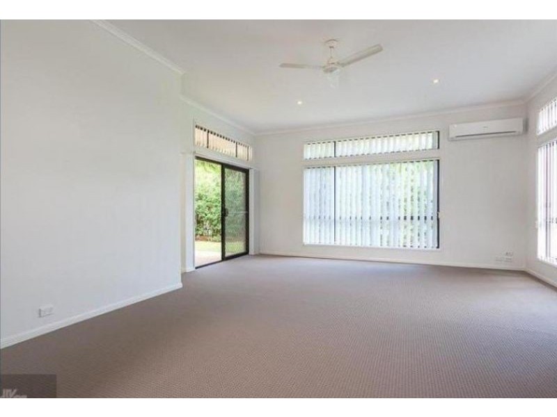 11 Watervale Dr, Redland Bay QLD 4165