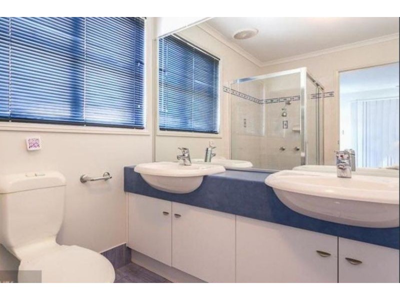 11 Watervale Dr, Redland Bay QLD 4165