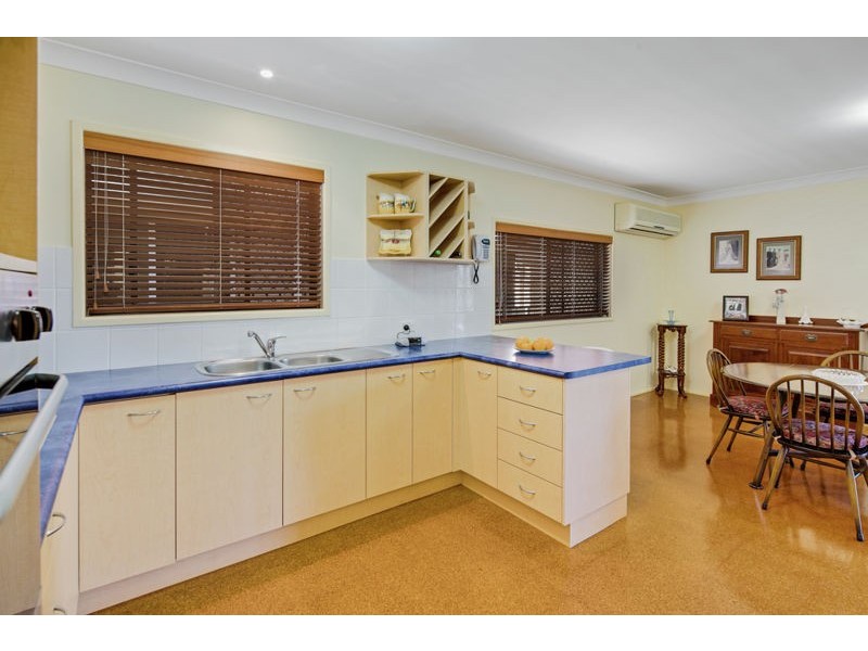 18 Russell Street, Cleveland QLD 4163