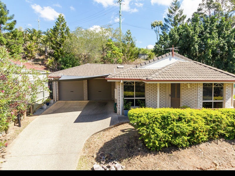 29 Chatfield Street, Edens Landing QLD 4207