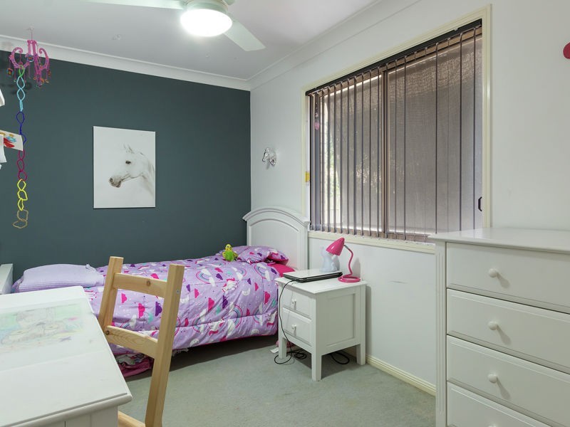 29 Chatfield Street, Edens Landing QLD 4207