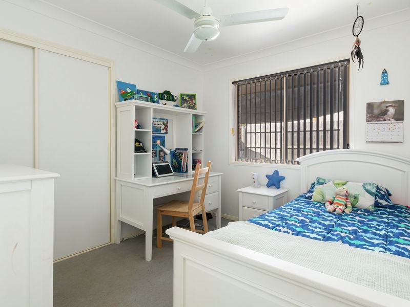 29 Chatfield Street, Edens Landing QLD 4207