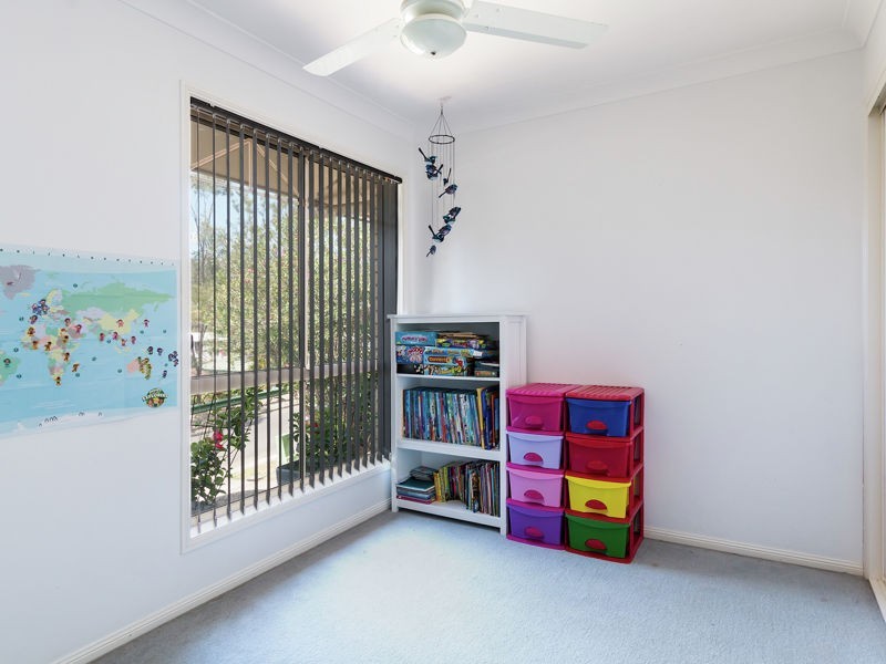 29 Chatfield Street, Edens Landing QLD 4207