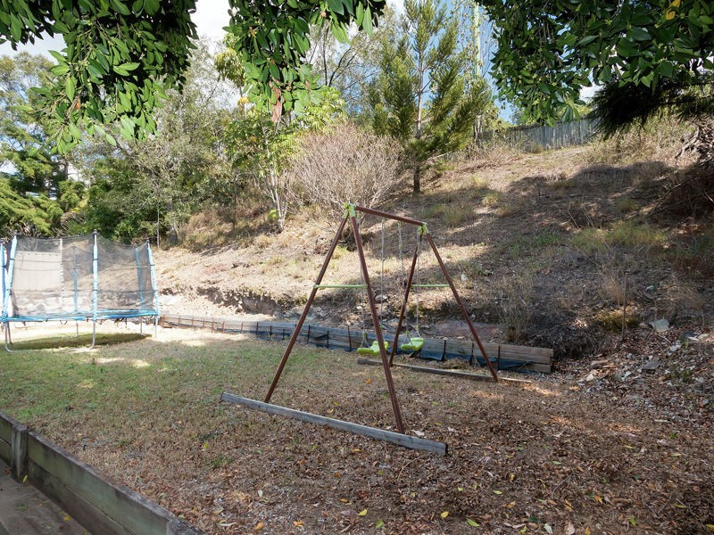 29 Chatfield Street, Edens Landing QLD 4207