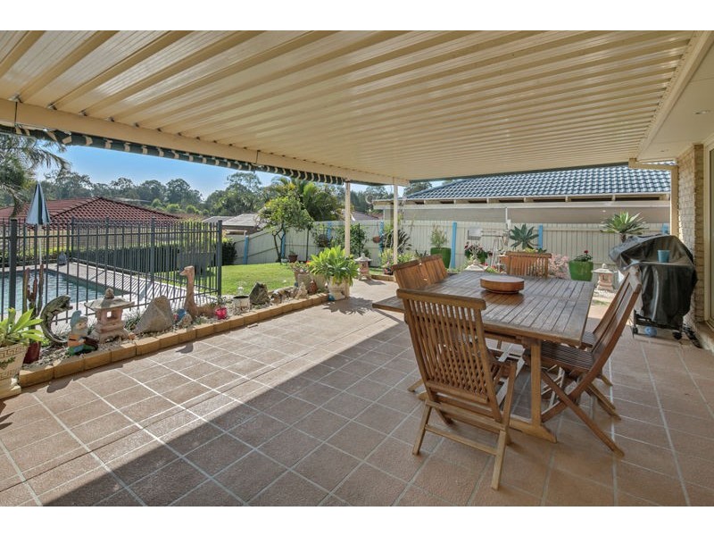 10 Almond Avenue, Birkdale QLD 4159