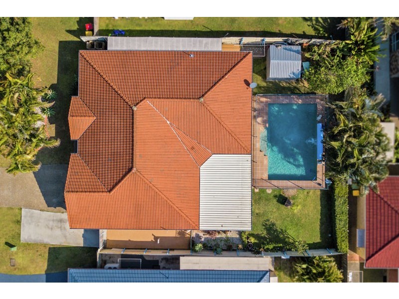 10 Almond Avenue, Birkdale QLD 4159