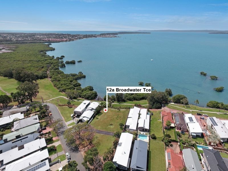 12a Broadwater Tce, Redland Bay QLD 4165