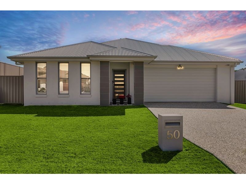 50 Capella Drive, Redland Bay QLD 4165