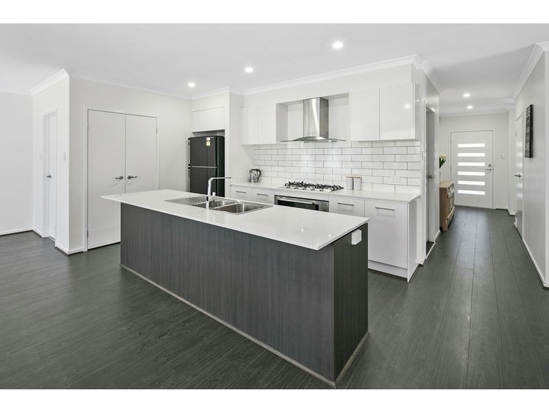 50 Capella Drive, Redland Bay QLD 4165